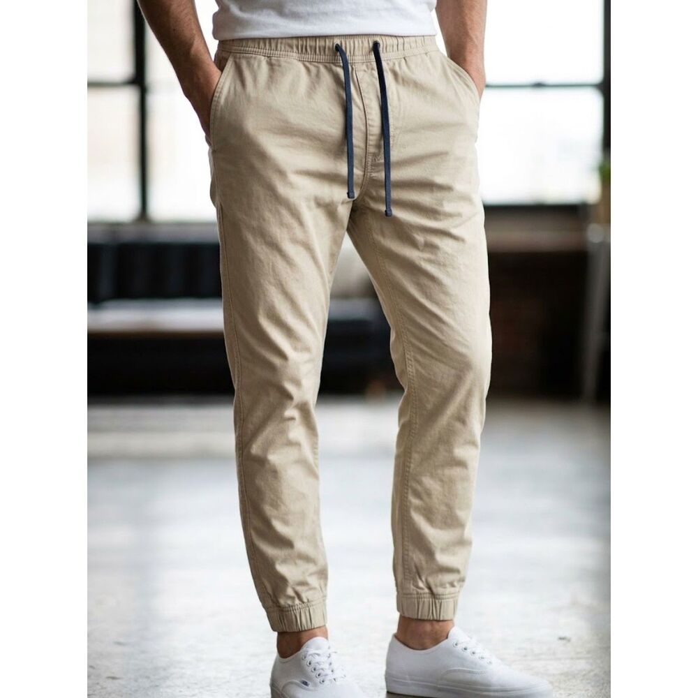American Eagle outfitters men’s joggers, khaki size medium
